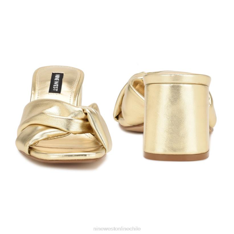 Nine West sandalias con tacón fruncido 2Z2T328 platino Nine West cartera negra