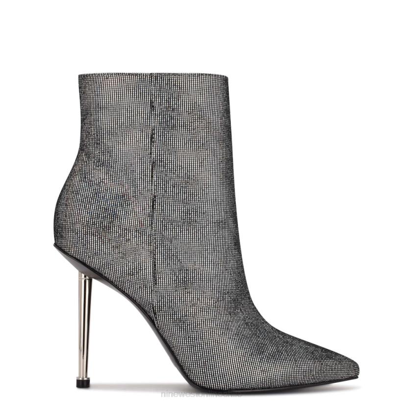 Nine West probando botines de vestir 2Z2T1861 holográfica de plata Nine West zapatillas chile